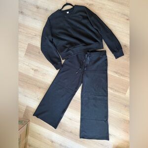SPANX Black Relaxed Fit Set
